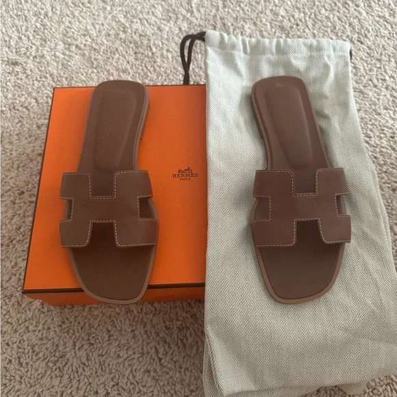 Hermès Gold Oran Sandals - Picture 1 of 6